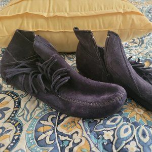 Minnetonka Navy Moccasins